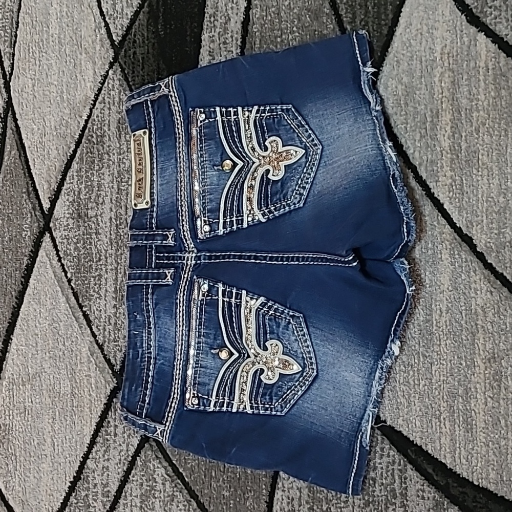 ROCK REVIVAL EILIS RHINESTONES SEQUINS DISTRESSED-HEM EASY-FIT DENIM JEA…